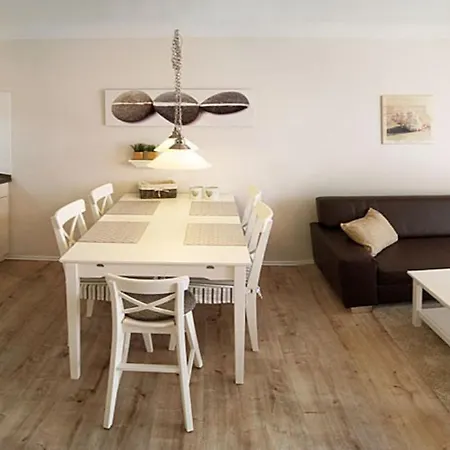 28 Fehmarn An Der Reiterkoppel 49b Eg Burghæby